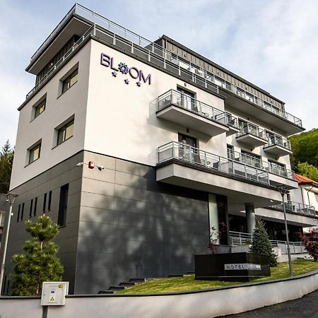 Hotel Bloom Caciulata Zewnętrze zdjęcie