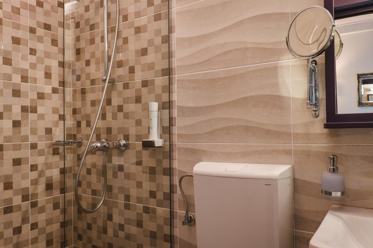 Hotel Bloom Caciulata Zewnętrze zdjęcie